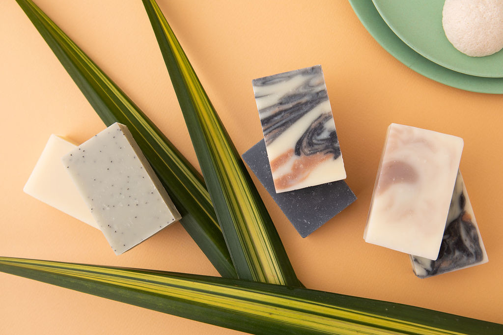 Savons surgras saponifiés à froid, à base d'ingrédients naturels et zéro déchet