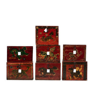 Fine Asianliving Antique Chinese Box Hand-painted