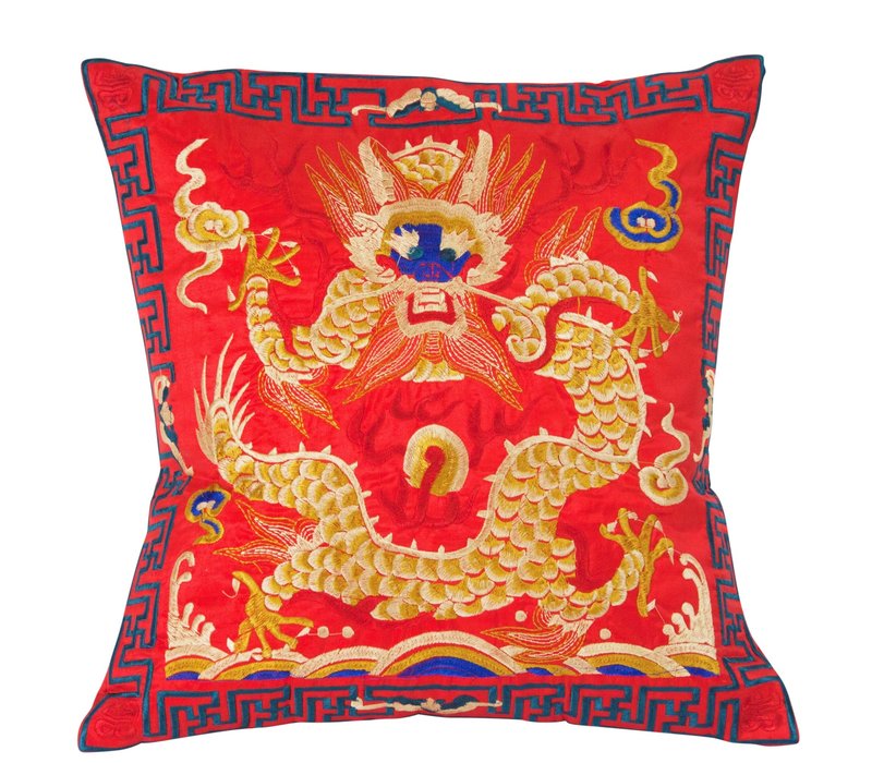 Coussin Chinois Dragon Rouge Brodé Main 40x40cm