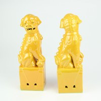Chinois Foo Dogs Set/2 Porcelaine Jaune Fait Main D10xH27cm