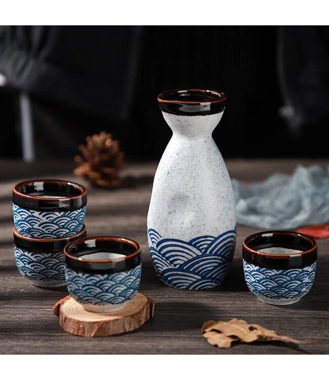 Sake Set in Confezione Regalo Blu Onde Fatto a Mano - Miyako Set/5