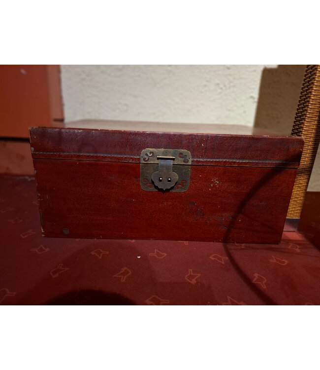 OUTLET Antieke Opbergkist Rood B73xD32xH48cm ZELF AFHALEN