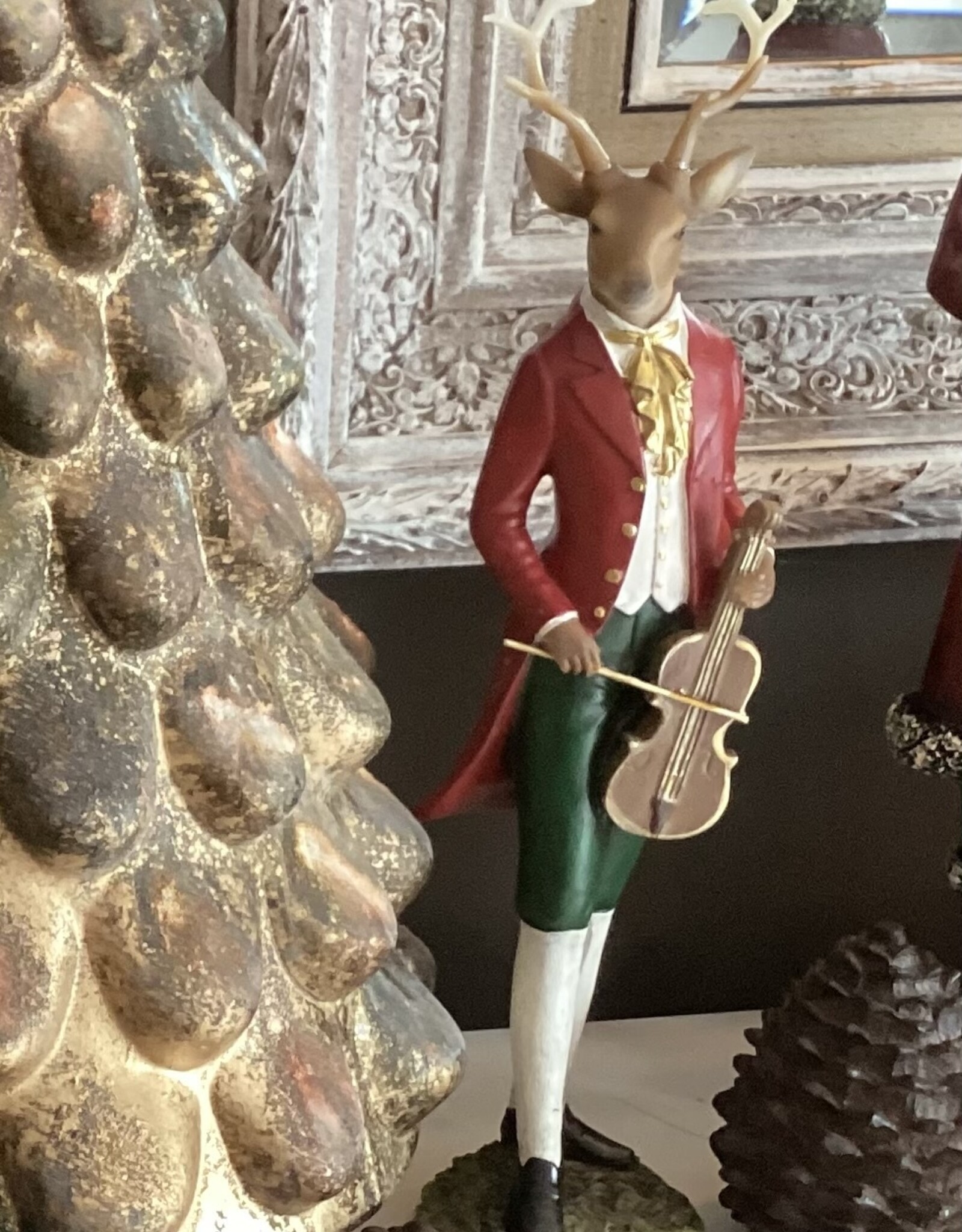 Mister Deer with violin