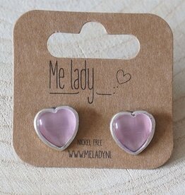 des boucles d'oreilles