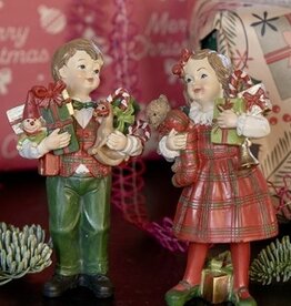 Enfants avec des cadeaux