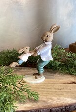Décoration lapin jouant avec enfant