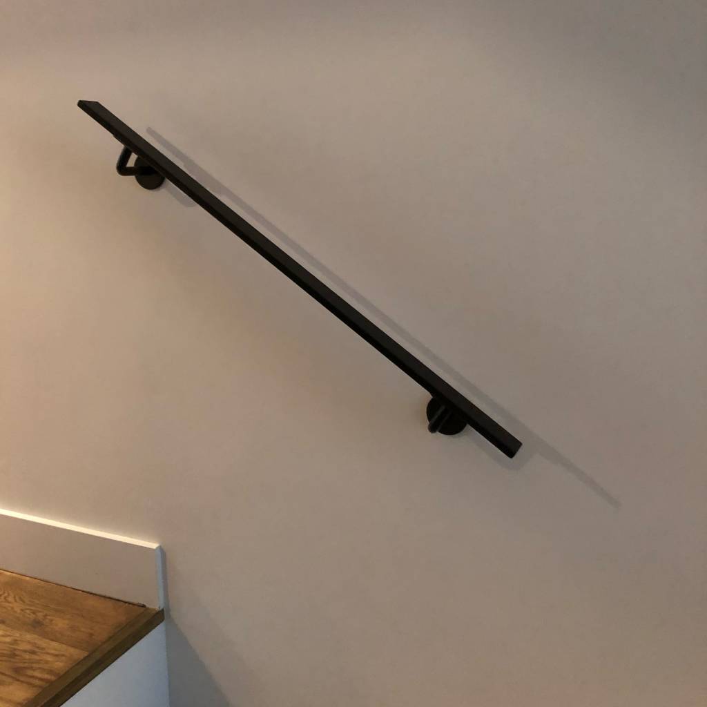 Outdoor Treppengeländer Aus Schwarzem Stahl – Wandmontiertes Sicherheitsgeländer Mit Befestigungsmaterial (ausziehbar 76,2 Cm, Trägt Bis 227 Kg)