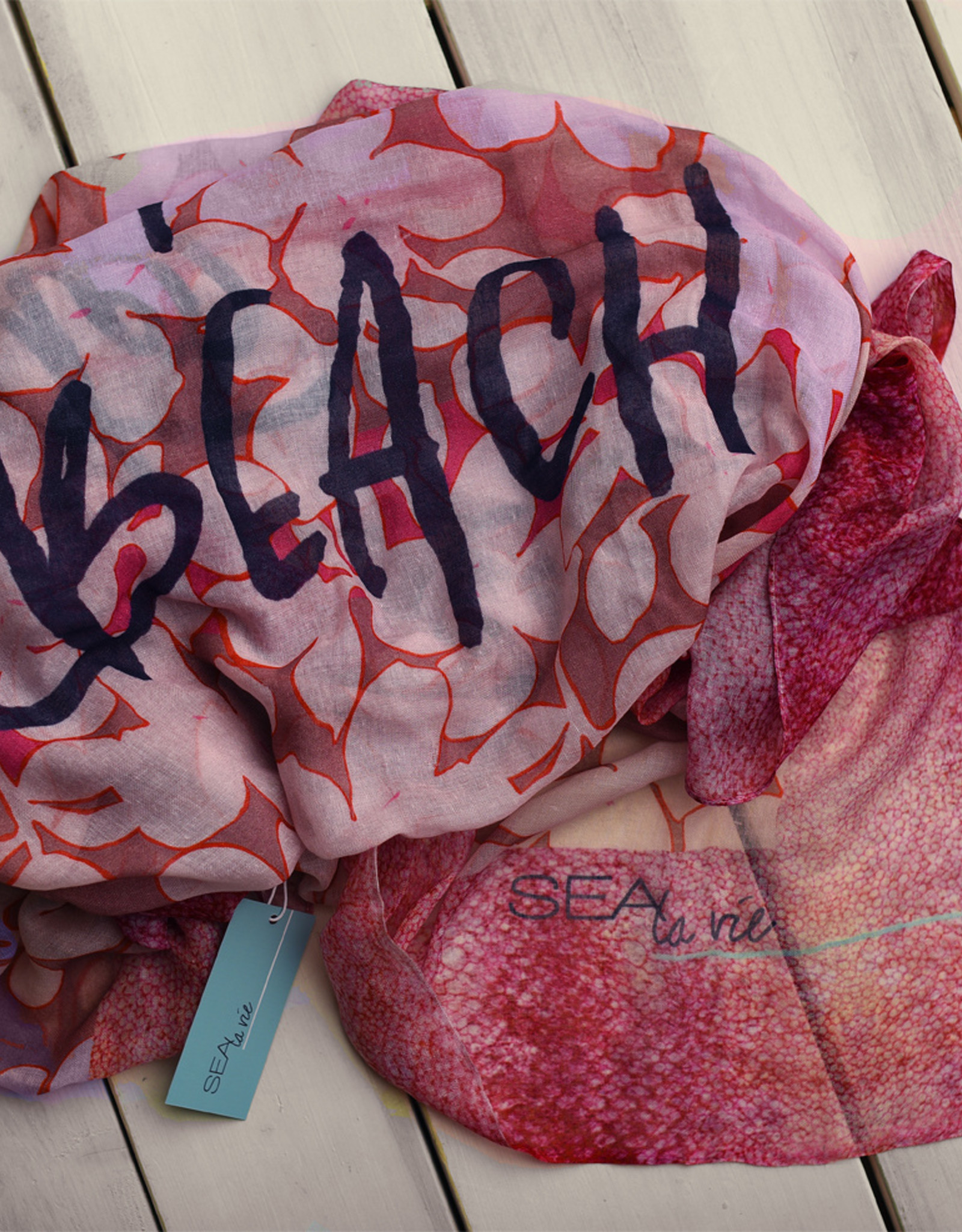 SHOP THE LOOK -  Muster  Rain forest  &  Pinkfish