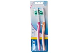 Oral B 123 Classic Care Tandenborstel Medium - 2 stuks