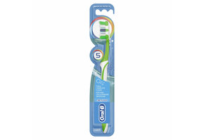 Oral-B Complete 5 Way Clean Tandenborstel Medium