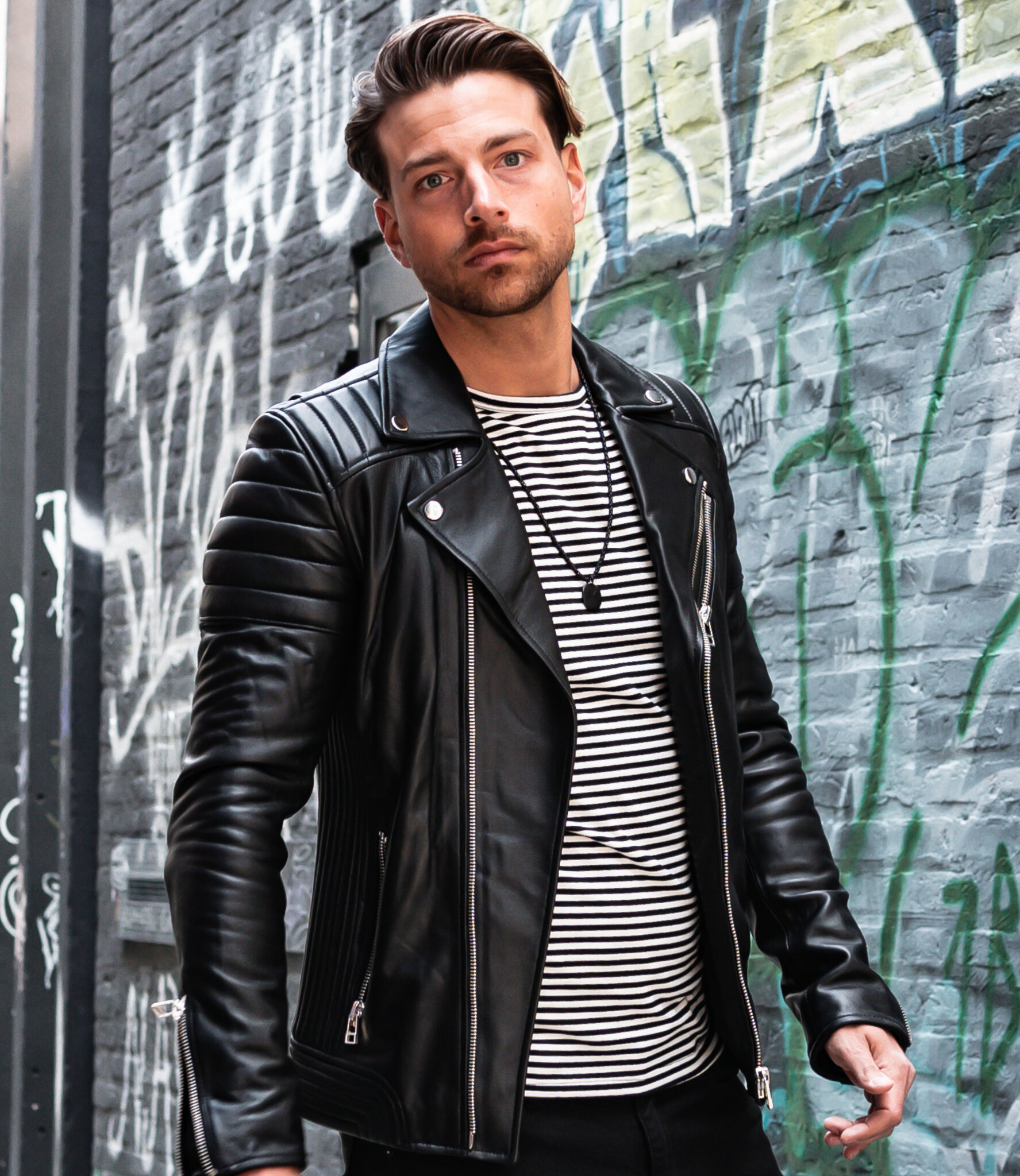 Are Leather Jackets Warm: A Timeless Fusion of Style and Warmth
