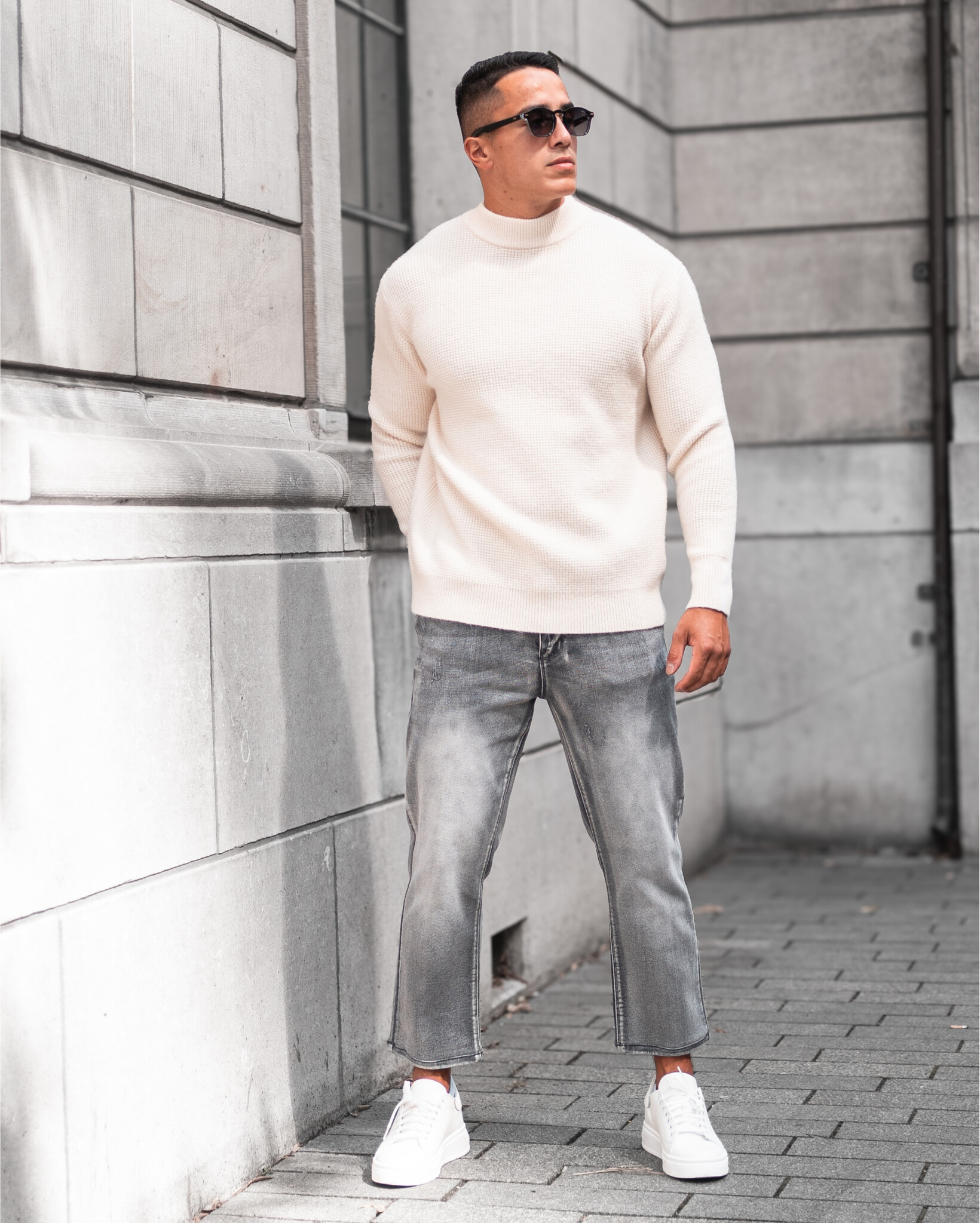 Zumo Oversized Fits Pulls STOW Cream