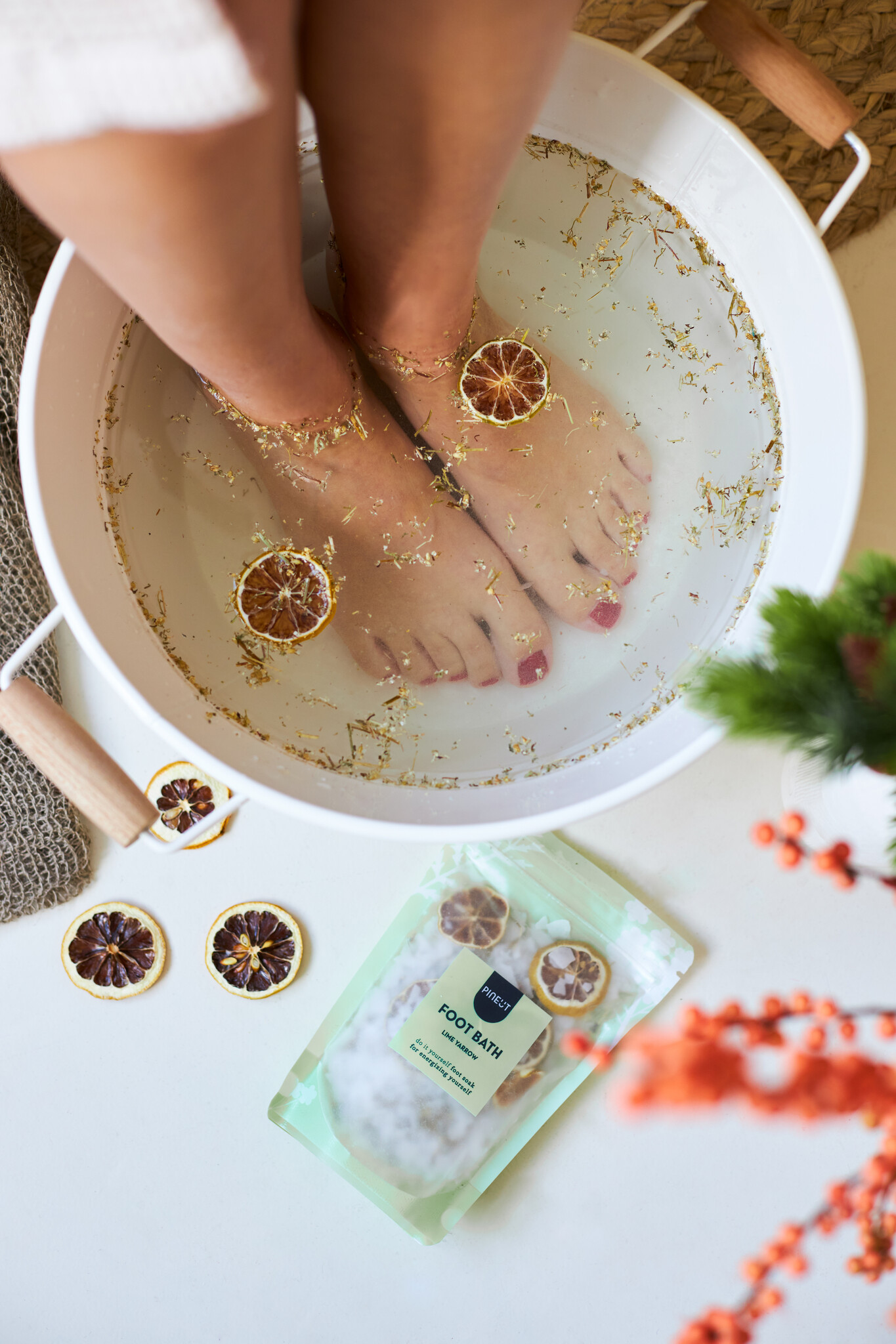 Pineut Footbath