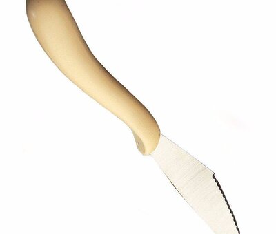 Aangepast bestek met anatomische handgreep