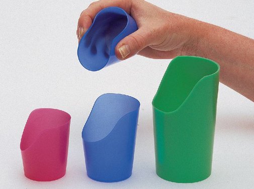 Flexibele beker met neusuitsparing