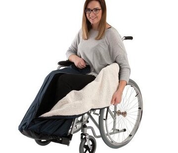 Beenbescherming met kunstvacht voor in de rolstoel