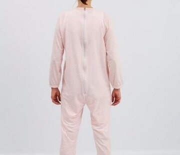 Roze pyjama met ritssluiting op de rug