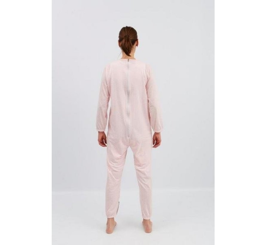 Roze pyjama met ritssluiting op de rug