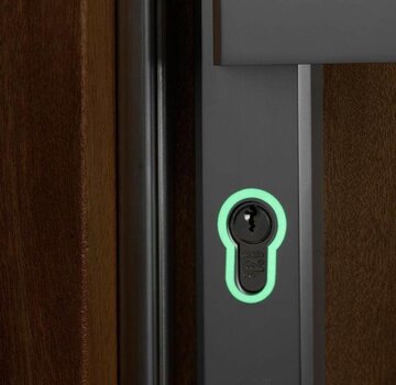 Fosforescerende stickers voor schakelaar en slotrand