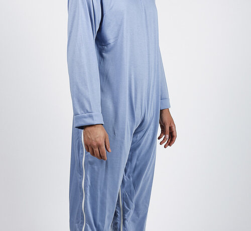 Verpleegpyjama met rugrits tot aan de navel met lange mouwen en broekspijpen