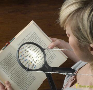 Vergrootglas met halskoordje