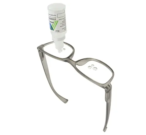 Bril om gemakkelijk oogdruppels toe te dienen