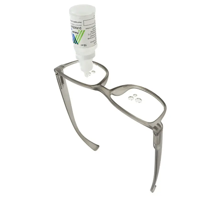 Bril om gemakkelijk oogdruppels toe te dienen