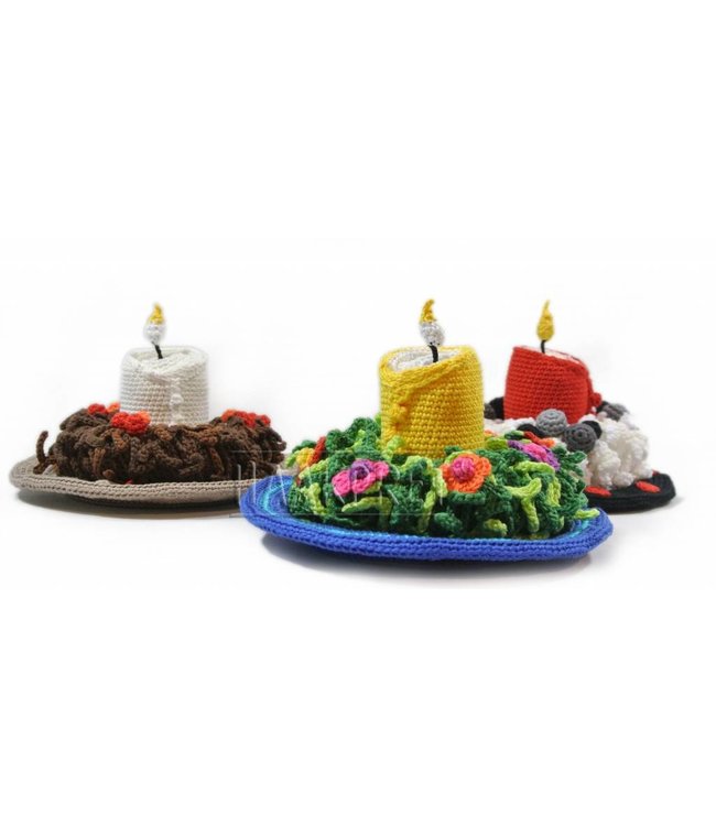 Haakpret Kerstkrans met kaars en onderbord A5