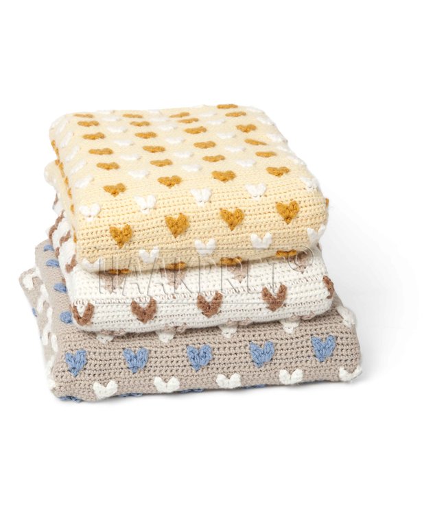 Haakpret Pattern baby blanket with big heart (Dutch)