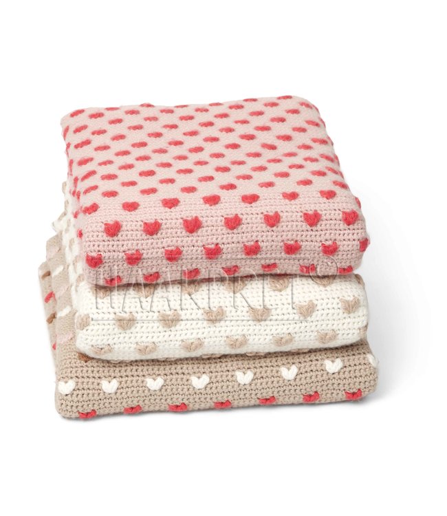 Haakpret Pattern baby blanket with small heart (Dutch)