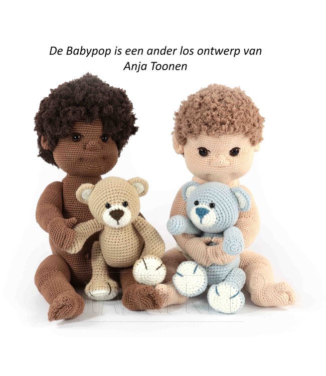 Haakpret Bär Bas mit aufklappbaren Beinen - Häkelanleitung A5 (Niederländisch)  - Anja Toonen