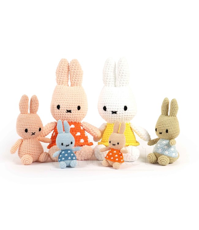 Haakpret Kuschelhase und Mobile -  Design A5 (German)   - Anja Toonen