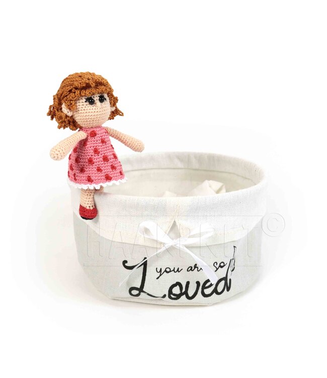 Haakpret Nr. 18 Knijpertje meisje Bibi - description du crochet néerlandais A5