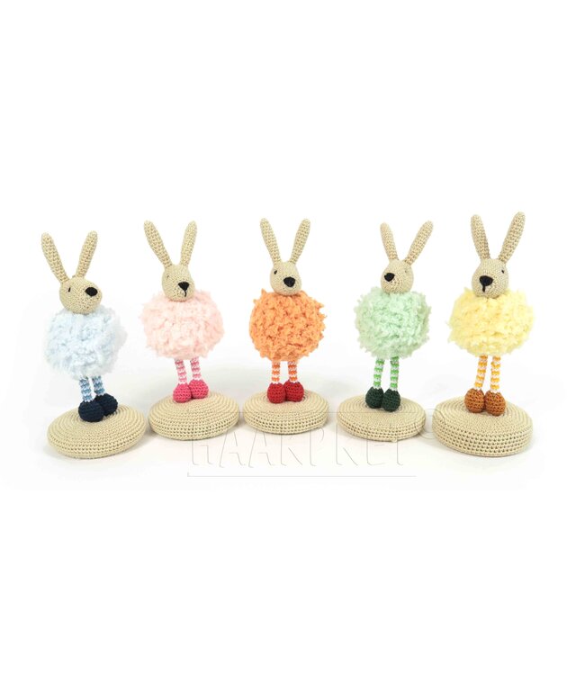 Haakpret Mini beesies Haasje -  A5 werkbeschrijving - Anja Toonen