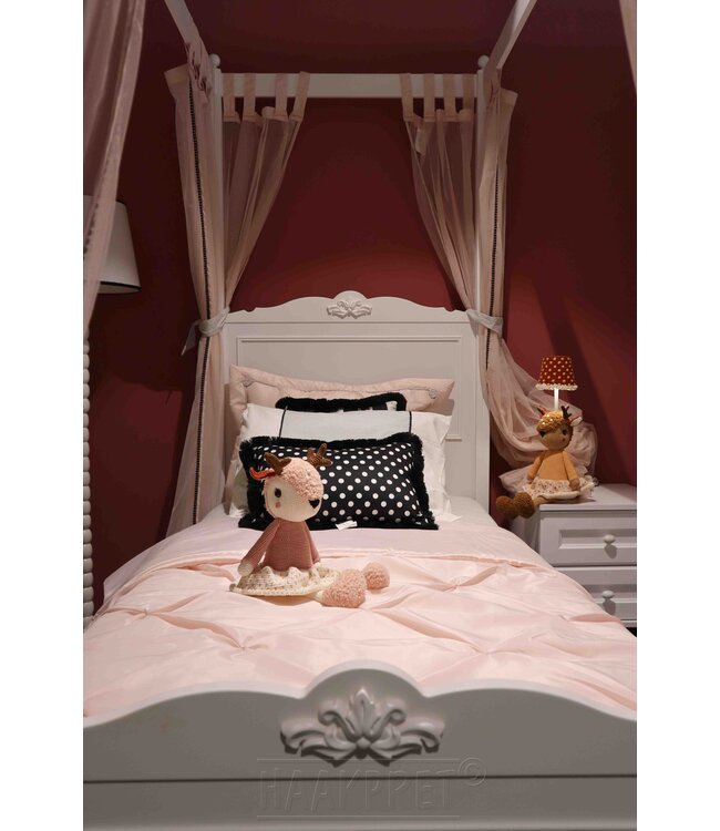 Haakpret Reindeer table lamp -  Design A5 (Dutch)   - Anja Toonen