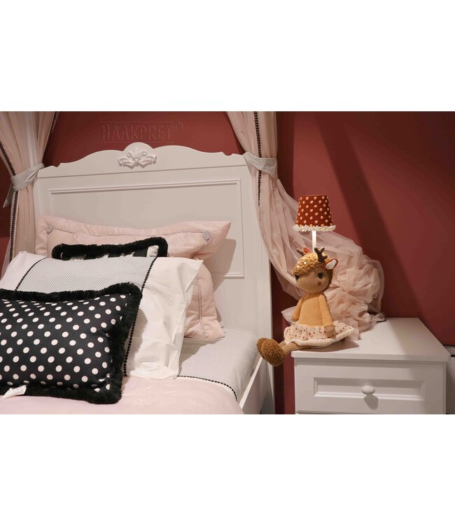 Haakpret Reindeer table lamp -  Design A5 (Dutch)   - Anja Toonen