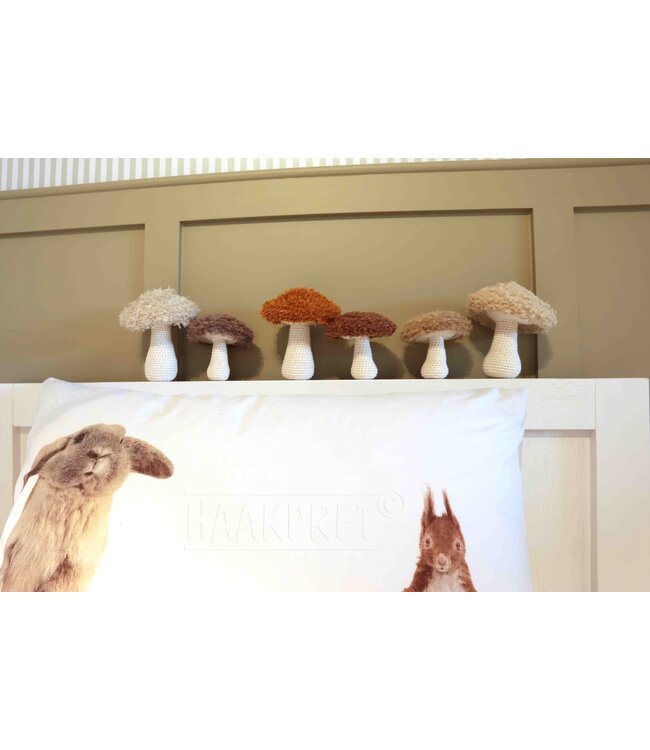 Haakpret Fluffy mushrooms -  Design A5 (Dutch)   - Anja Toonen