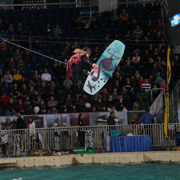 Humanoid Humanoid Oracle 5 wakeboard