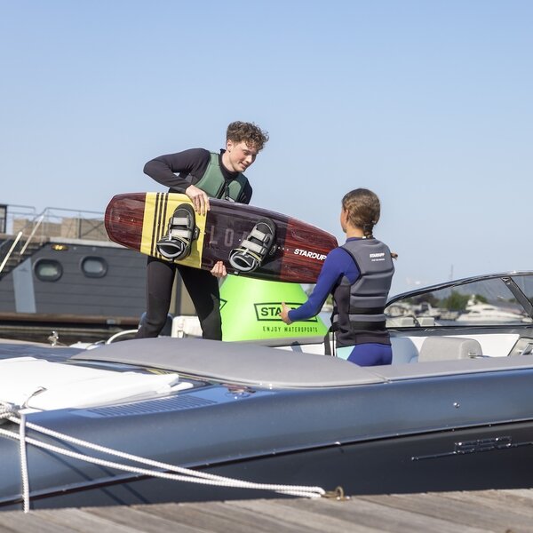 Stardupp Reload wakeboard 139cm Yellow Stardupp Stardupp Reload wakeboard 139cm Yellow