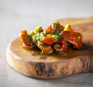 Tomaatjes met Parmezaan en basilicum