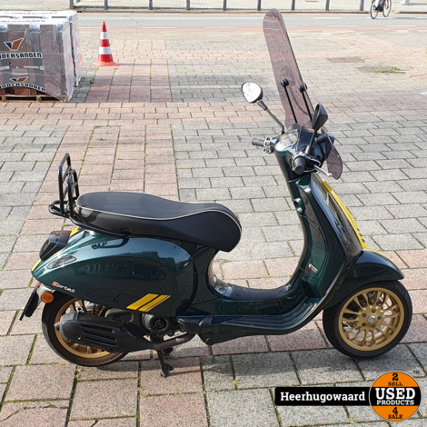 Piaggio Vespa Sprint 50 Racing Sixties 2021 *794km* ZGAN