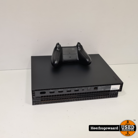 Xbox One X 1TB incl. Controller in Nette Staat