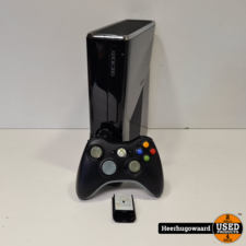 Xbox 360 Slim 250GB incl. Controller in Goede Staat