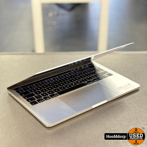 Macbook Pro 2019 13 Inch i5/8GB/256GB SSD Touchbar Space Gray | Nette staat