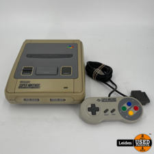 Super Nintendo (SNES)