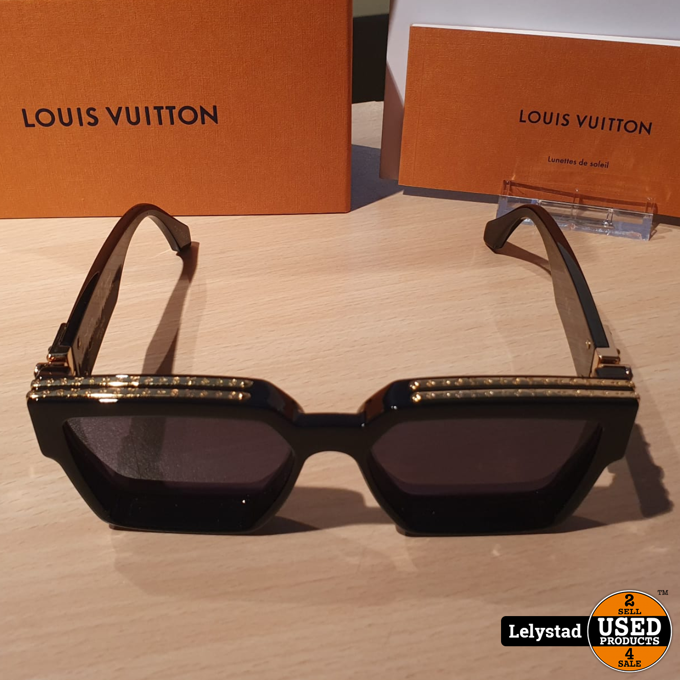 Visser samenwerken verkiezen Louis Vuitton 1.1 Millionaires Sunglasses One Size Black Z1165W 93L |  Absolute Nieuwstaat + Bon - Used Products Lelystad