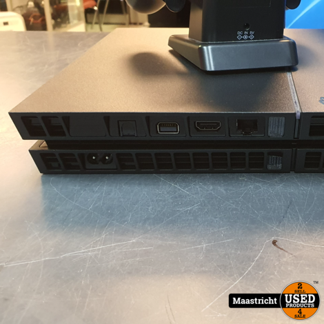 PS4 1 TB (zwart) + 1 controller - in goede staat