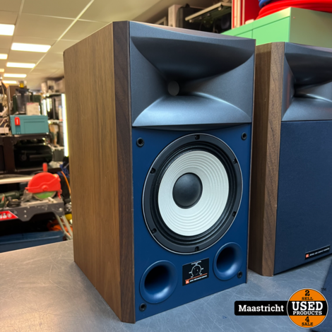 JBL 4306 SPEAKERS, als nieuw (1 hoekje beschadigd) | nwpr 2.399 euro