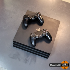 sony Sony - Playstation 4 Pro - Zwart - 1TB - 2 Controllers - in nette staat.