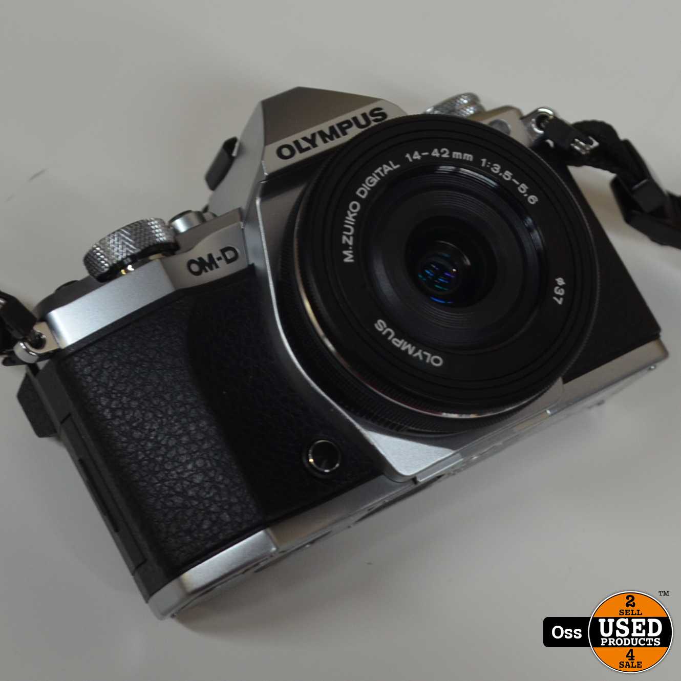 Maxim T Herhaald Olympus OM-D E-M5 Mark II Systeemcamera + Olympus 14-42mm lens - incl. doos, Mediamarkt factuur 07/2021, oplader, 2 accu's, flitser, handleiding/CD, nekband en lensdop - Used Products Oss Maxim T Herhaald Olympus OM-D E-M5 Mark II Systeemcamera + Olympus 14-42mm lens - incl. doos, Mediamarkt factuur 07/2021, oplader, 2 accu's, flitser, handleiding/CD, nekband en lensdop - Used Products Oss